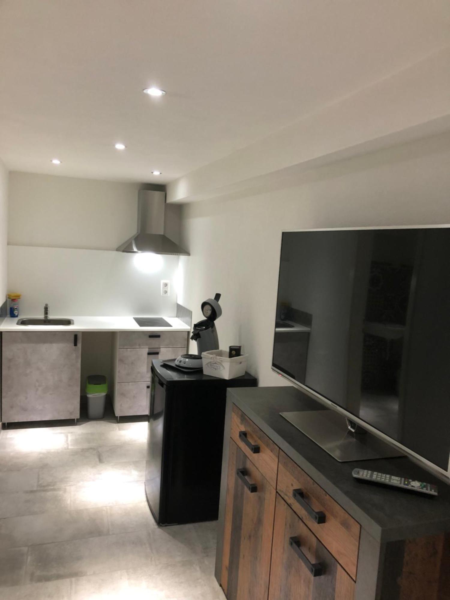 Greenhome Loerrach -Ihre Unterkunft Im 3-Laendereck- Chambre photo
