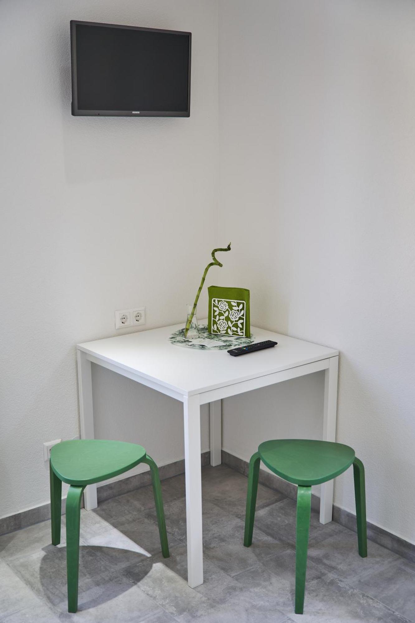 Greenhome Loerrach -Ihre Unterkunft Im 3-Laendereck- Extérieur photo